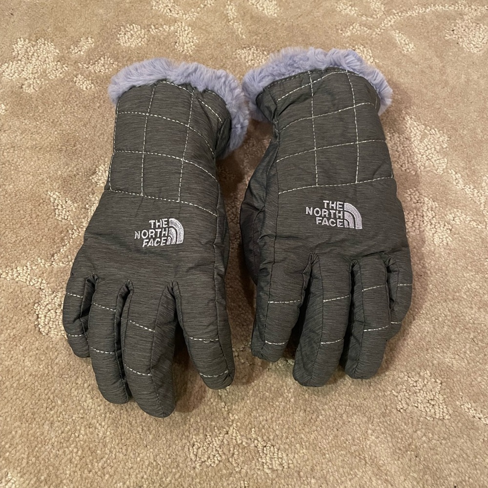 The North Face Charcoal Gloves with Plush Trim